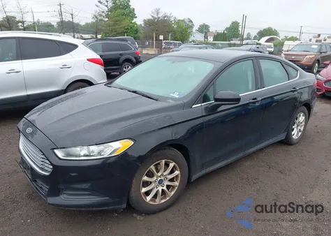 2016 Ford Fusion S z USA, uszkodzony, nr VIN 3FA6P0G76GR176818